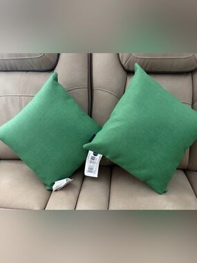 Ardene Bright Green Decorative Throw Pillow Set